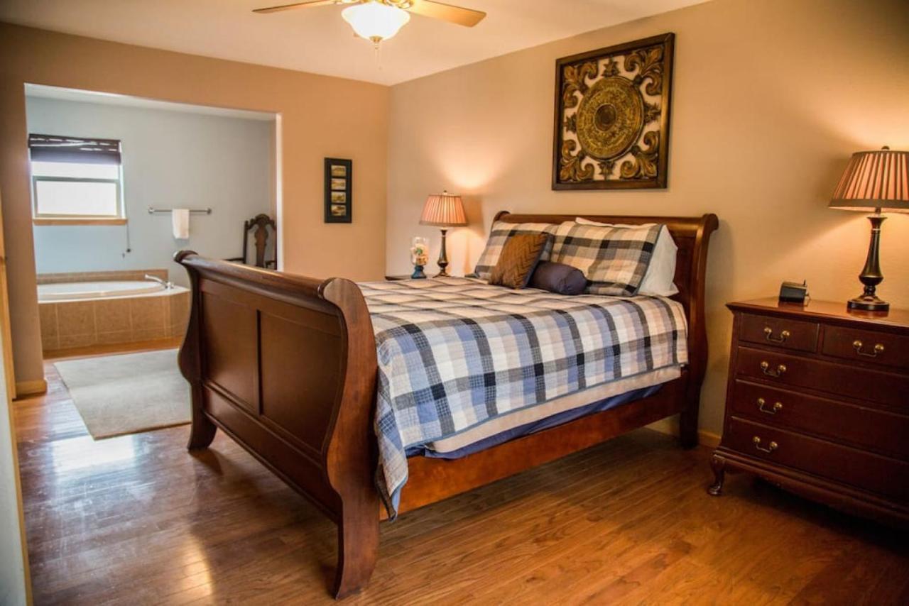 Twin Owls Lodge, Great For Families Master Bedroom, Loft, Full Kitchen, Dogs Ok Estes Park Buitenkant foto